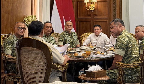 Presiden Prabowo Terima KSAD, TNI AD Bangun Ratusan Jembatan dan Perbaiki Sekolah Pascabencana